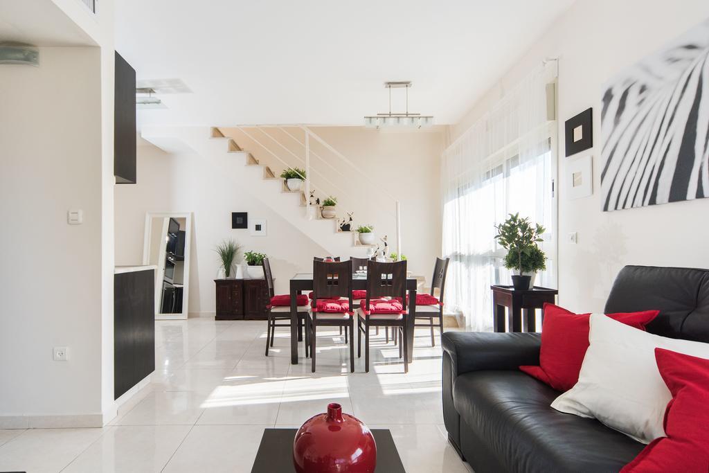 Spacious Duplex With Terrace 3-min From The By Sea N' Rent *