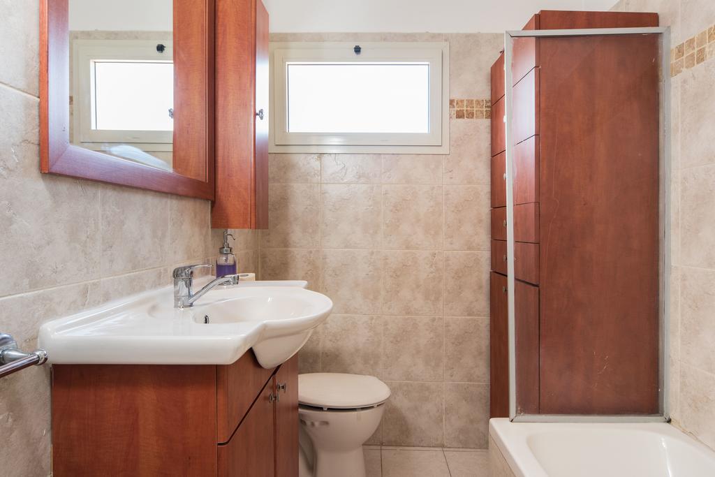 Spacious Duplex With Terrace 3-min From The By Sea N' Rent Apartment Tel Aviv